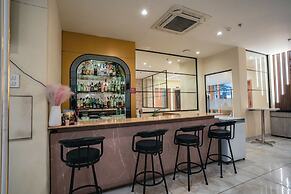 ACR Luxury Hotel