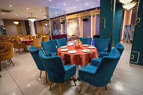 ACR Luxury Hotel