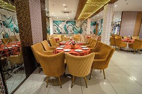 ACR Luxury Hotel