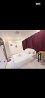 Luna Oslob Travellers Inn