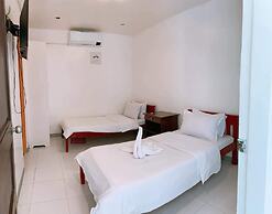 Luna Oslob Travellers Inn