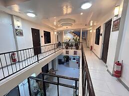 Luna Oslob Travellers Inn