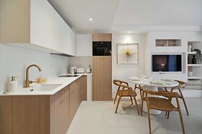 Chic 2br/4p Apartment - Saint-tropez Lices