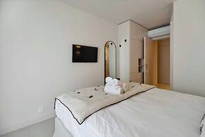 Chic 2br/4p Apartment - Saint-tropez Lices