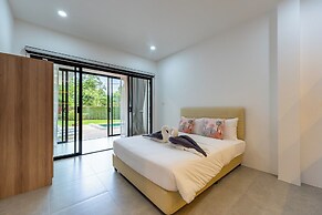 One of Phukets Best Villas V212