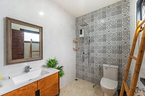 One of Phukets Best Villas V212