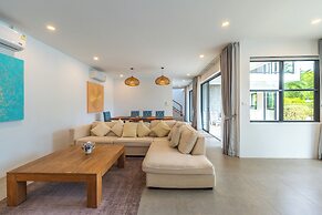 One of Phukets Best Villas V212