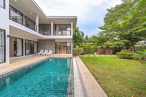 One of Phukets Best Villas V212