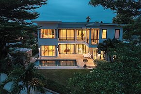 One of Phukets Best Villas V212