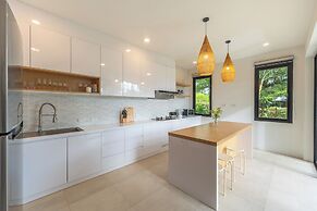One of Phukets Best Villas V212