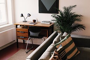 A Place - Leeuwenstraat 20