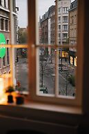 A Place - Leeuwenstraat 20
