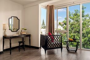 Fusion Point Hotel