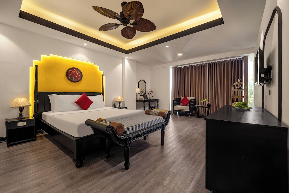 Fusion Point Hotel