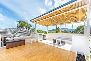 Stylish Rooftop Pool Villa Sea View V211