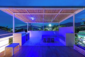 Stylish Rooftop Pool Villa Sea View V211