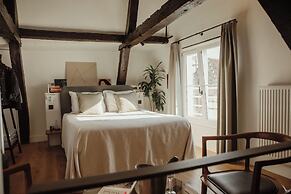 A Place - Oude Koornmarkt 1
