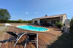 Charming Apartment in Dordogne Countryside