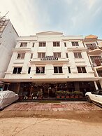 Hotel Wisteria by Mudras