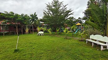 Golden Hill Resort