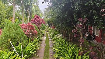 Golden Hill Resort