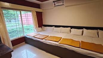 Golden Hill Resort