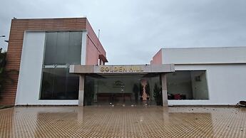 Golden Hill Resort