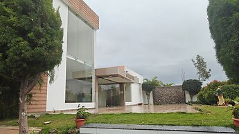 Golden Hill Resort