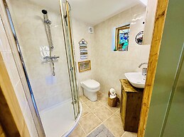 Harvey's Lodge