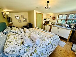 Harvey's Lodge
