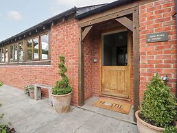 Little Acorn Cottage