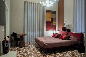 Reverse Art Hotel