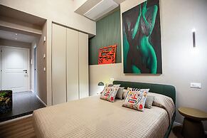 Reverse Art Hotel