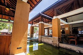 LUXTORI Arugambay