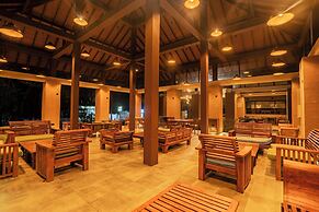 LUXTORI Arugambay