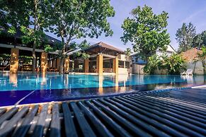 LUXTORI Arugambay
