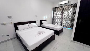 LUXTORI Arugambay