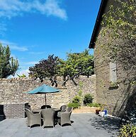 4-bed Seaside Dream House - Sleeps 8 & Parking