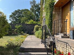 4-bed Seaside Dream House - Sleeps 8 & Parking