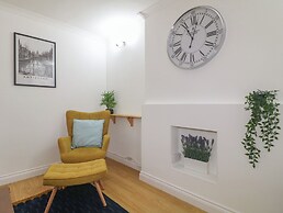 12 Gorse Lane