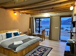 Mystic Pangong