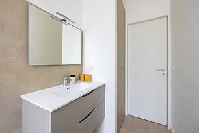 Thelos Apartment