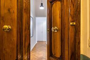 Thelos Apartment