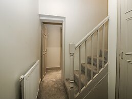 1C College Hill