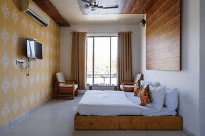 Rudraksh Inn