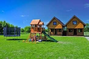 Two-storey Holiday Cottages, Plesna