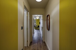 Renaissance House Apartments