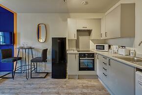 Renaissance House Apartments