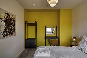Renaissance House Apartments