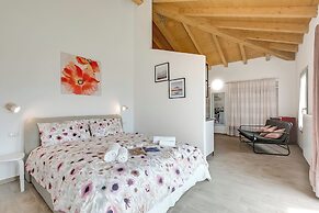 Bucaneve Apartment